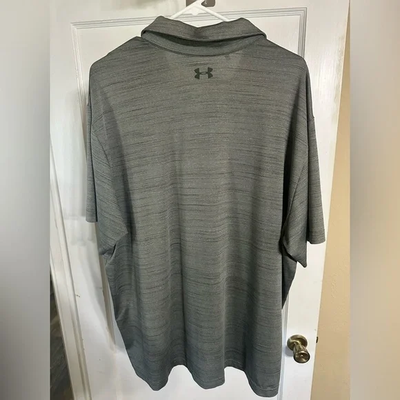 Under Armour men’s Gray Performance heatgear golf Polo Shirt - Picture 4 of 7